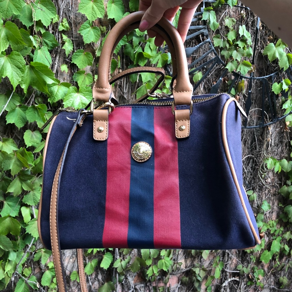 VTG CLASSIC RED & BLUE TOMMY PURSE
